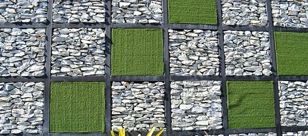 Make your wall aewsome with artificial grass